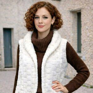 Lucy Womens Faux Fur White Vest M/M Cozy Outerwear